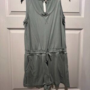 Cable and Gauge Size S Sage Green Romper